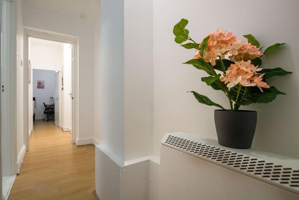Cosy 2Br Retreat Near Paddington Station Apartment London Exterior photo